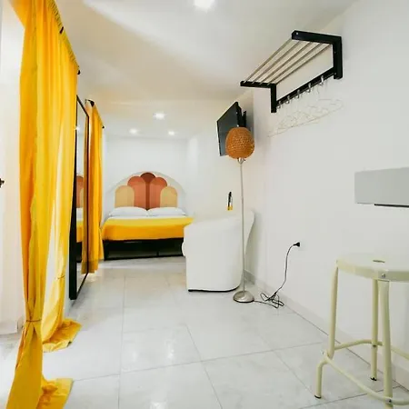 Appartement Luminoso Rifugio Vicino La Metro Naples